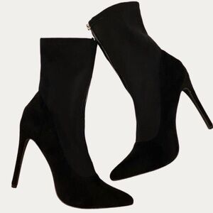 So Me Black Stiletto Heel Zip Front Ankle Booties Size 6.5